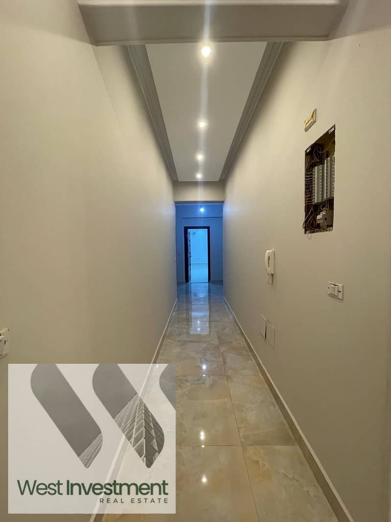 5 WhatsApp Image 2025-10-14 at 18.13. 41_77030756. jpg