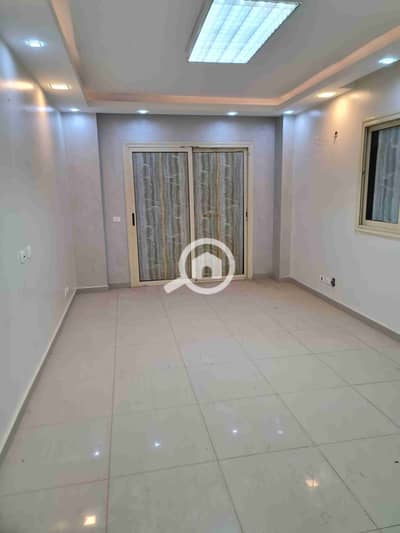 مکتب  للايجار في الشيخ زايد، الجيزة - 20251006_193654. jpg