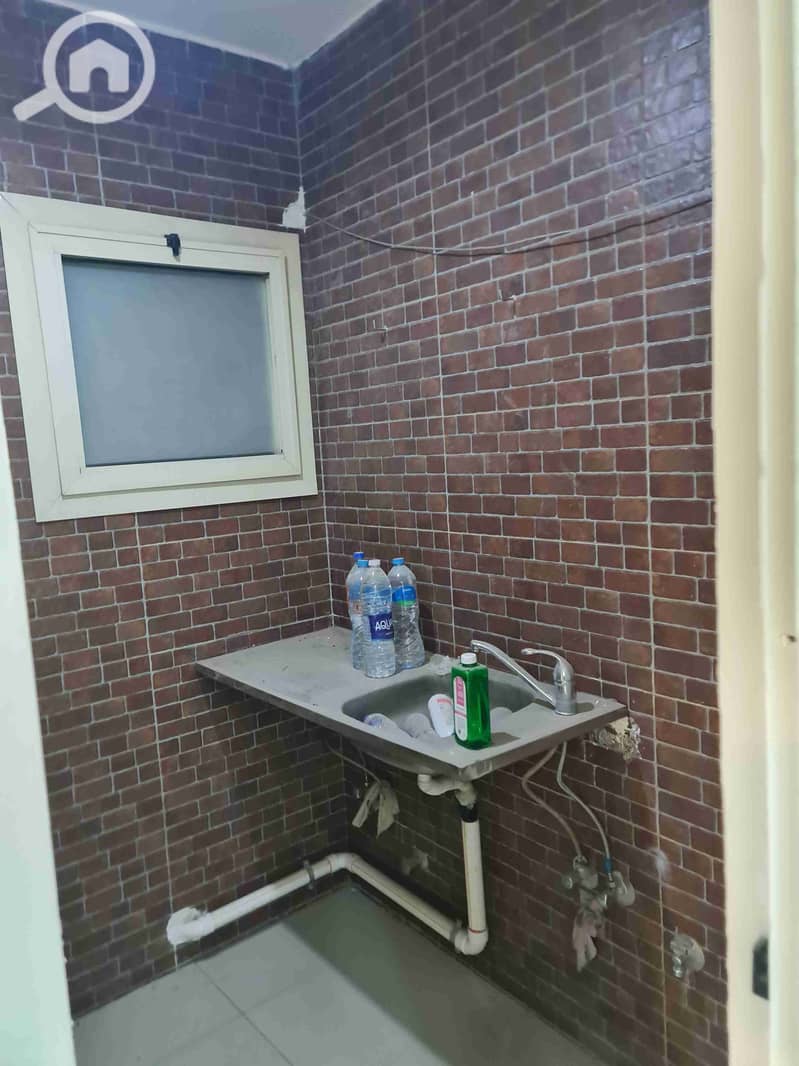 4 20251006_193706. jpg