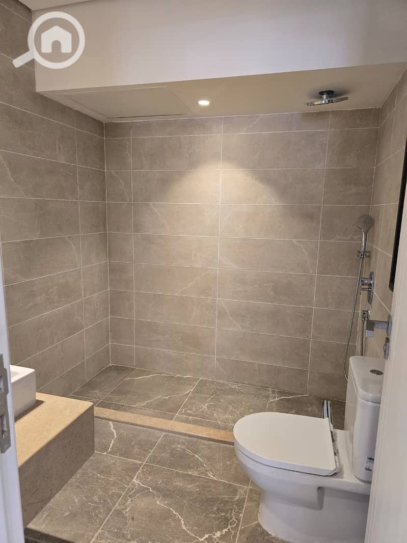 5 WhatsApp Image 2025-10-04 at 11.13. 19 AM (3). jpeg