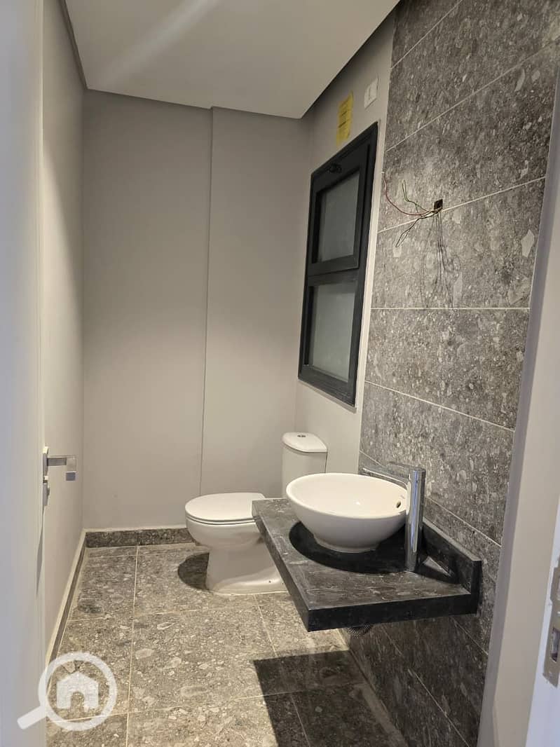 6 WhatsApp Image 2025-10-04 at 11.13. 19 AM. jpeg