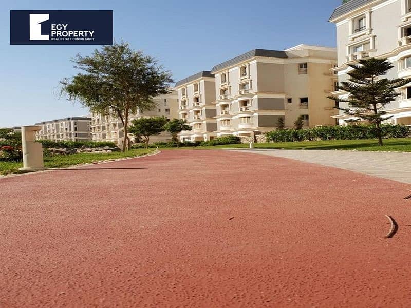 10 d891a030-cefd-495e-8c12-f9586dcb2a65. jpg