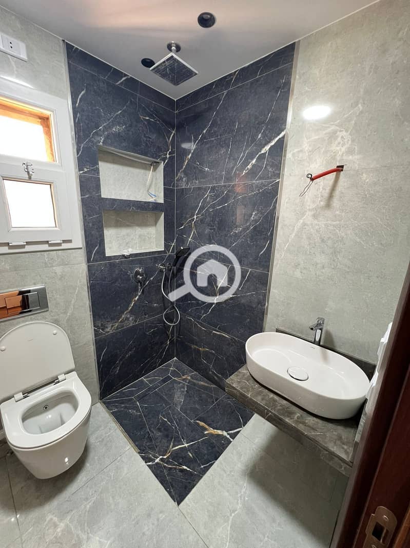 6 d1b3de96-9455-49c6-bf04-df5cf9a27d45. jpg