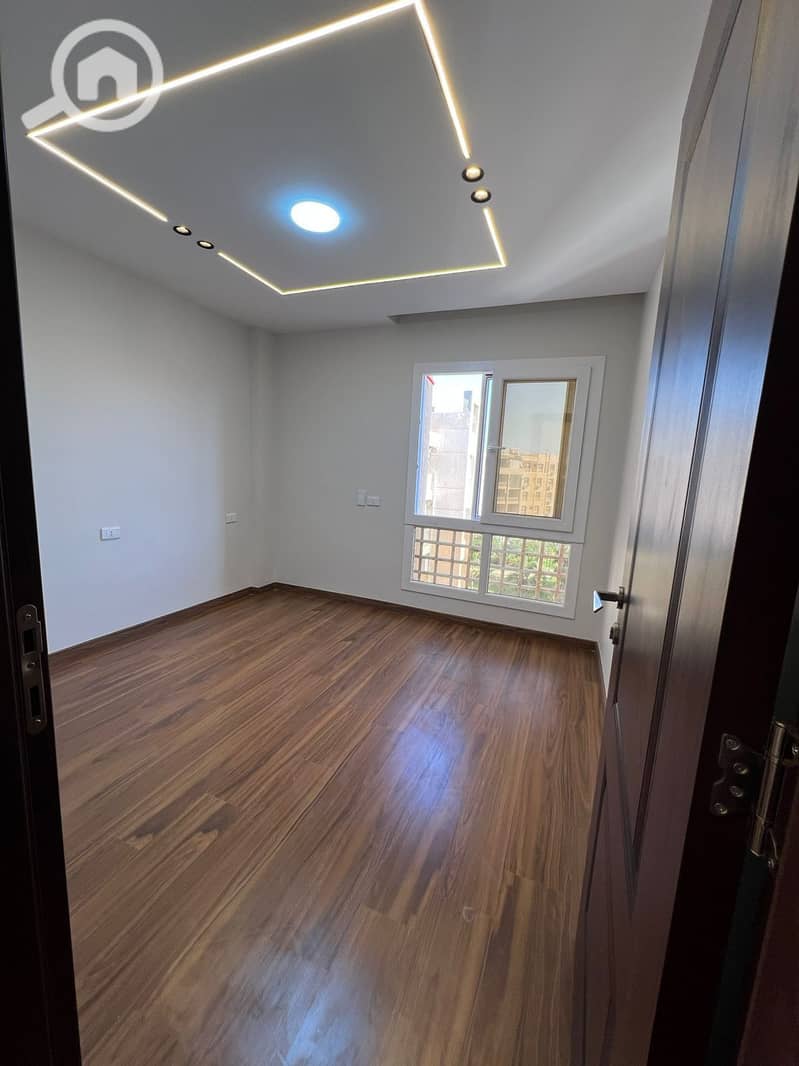 8 dc7a306d-24bf-4478-a199-afb86389b726. jpg