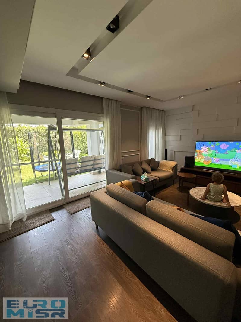 3 c3cfc87f-ee60-4f5c-8323-33321399b642. jpeg