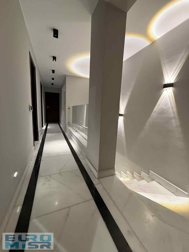 4 47195765-2d66-4110-9119-2d5399cf8a43. jpeg