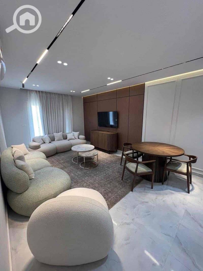 3 e22492ed-a145-423a-8e12-e1c37bf4a0ce. jpg