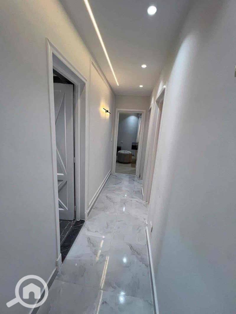 9 63fff623-d3b4-4506-856f-513f013f01c8. jpg