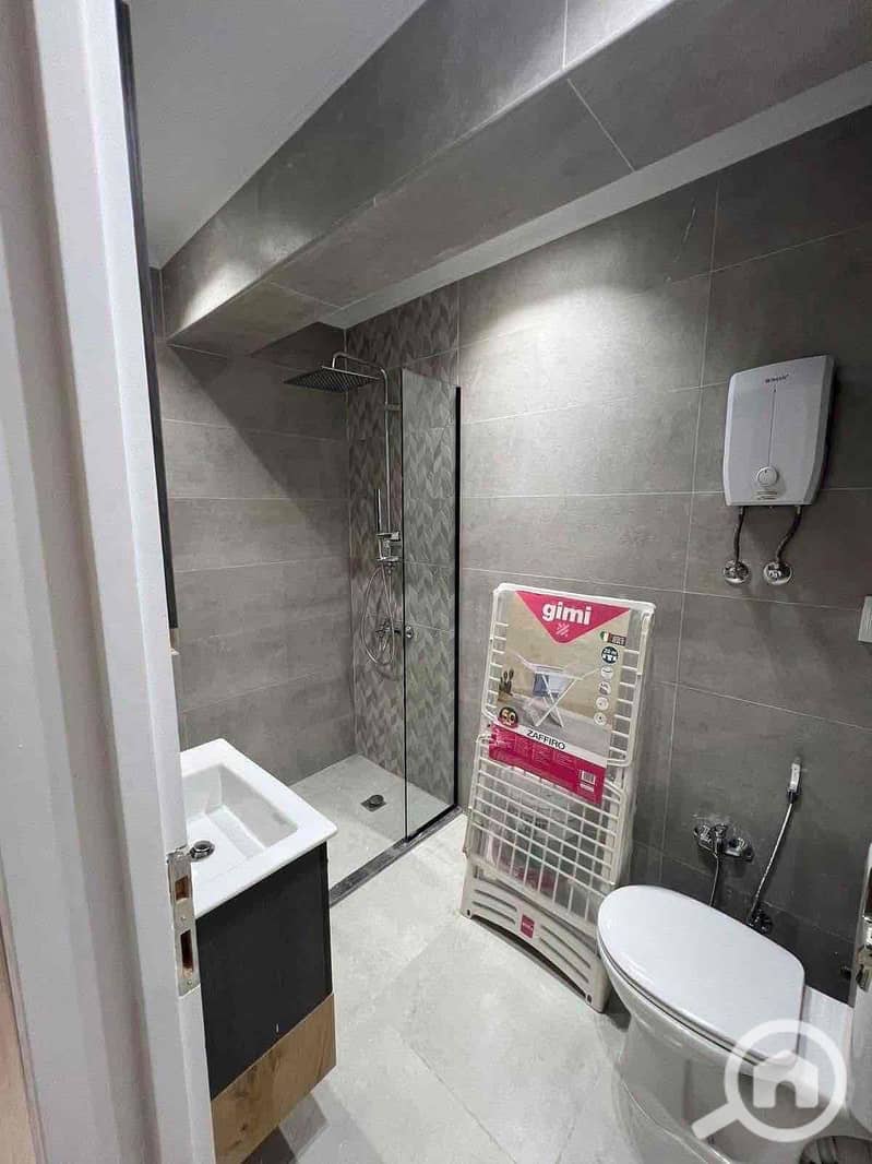 10 f61dbc90-48bd-412e-8729-8613ca03292c. jpg