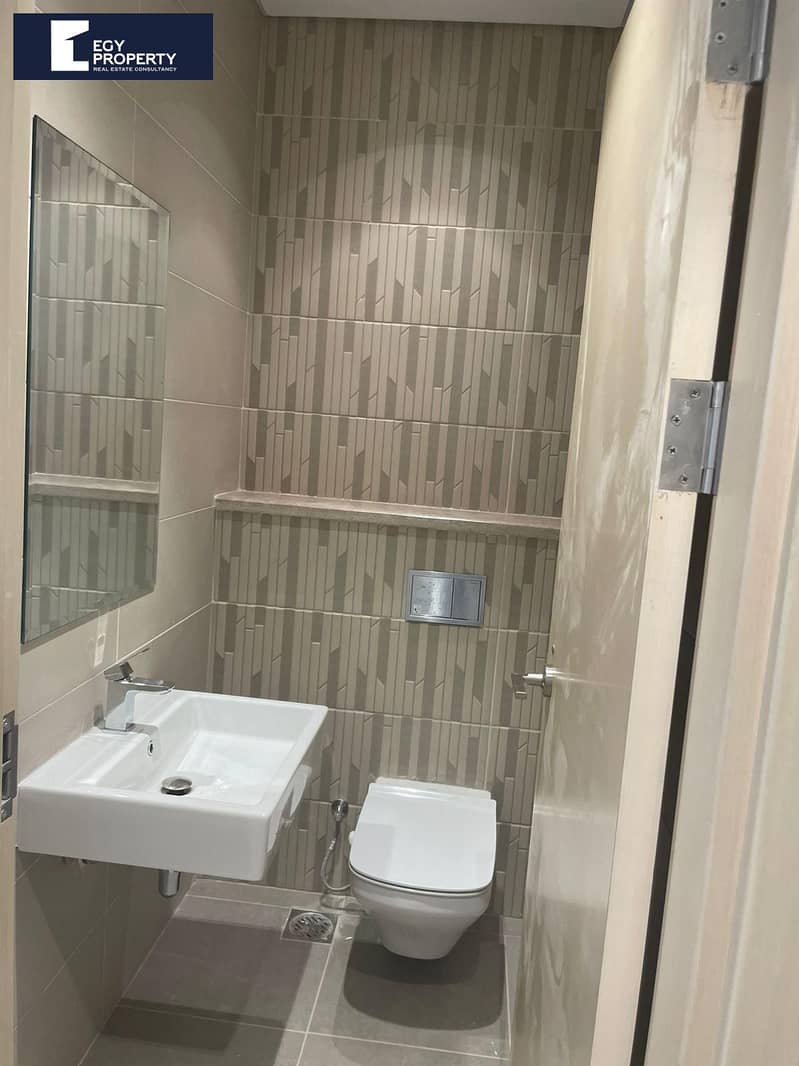 8 _files_WhatsApp Image 2024-12-16 at 4.42. 25 PM (5). jpeg