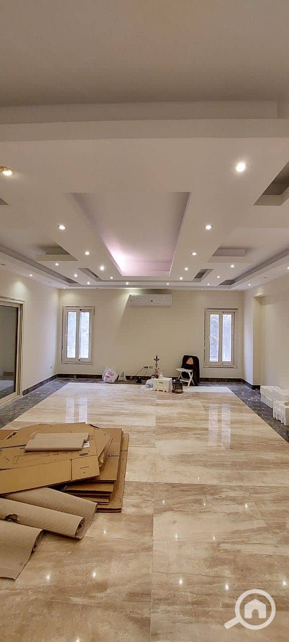 35 b65f314e-e784-410e-8925-937c24c57208. jpg