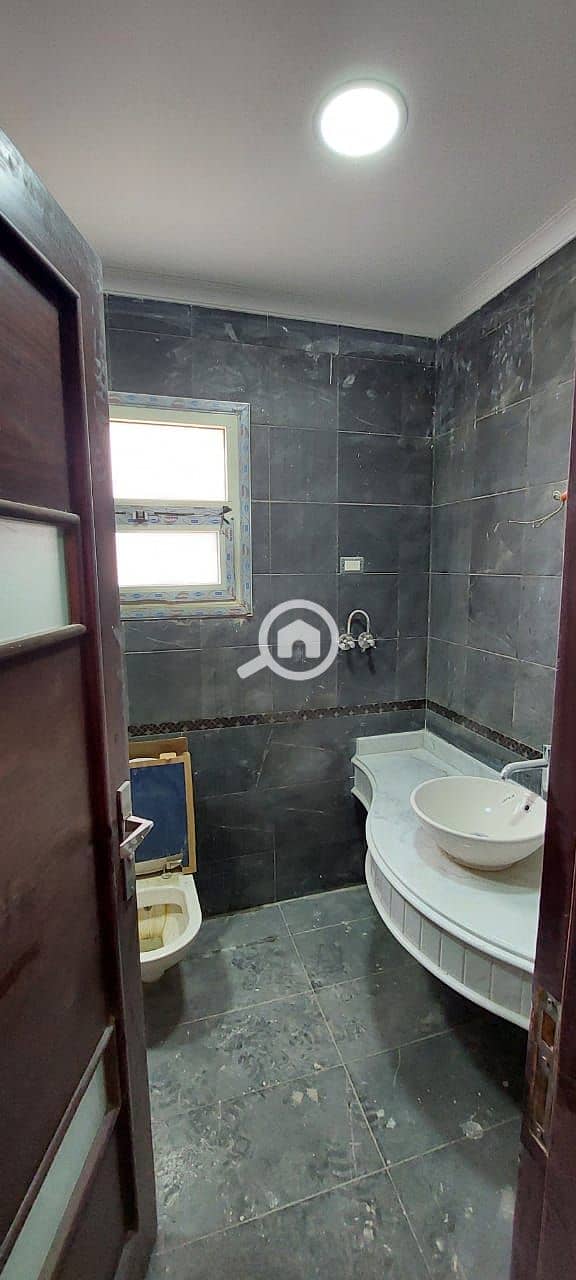 36 c7f69b4f-c6c2-4577-bd08-62dad0907a30. jpg