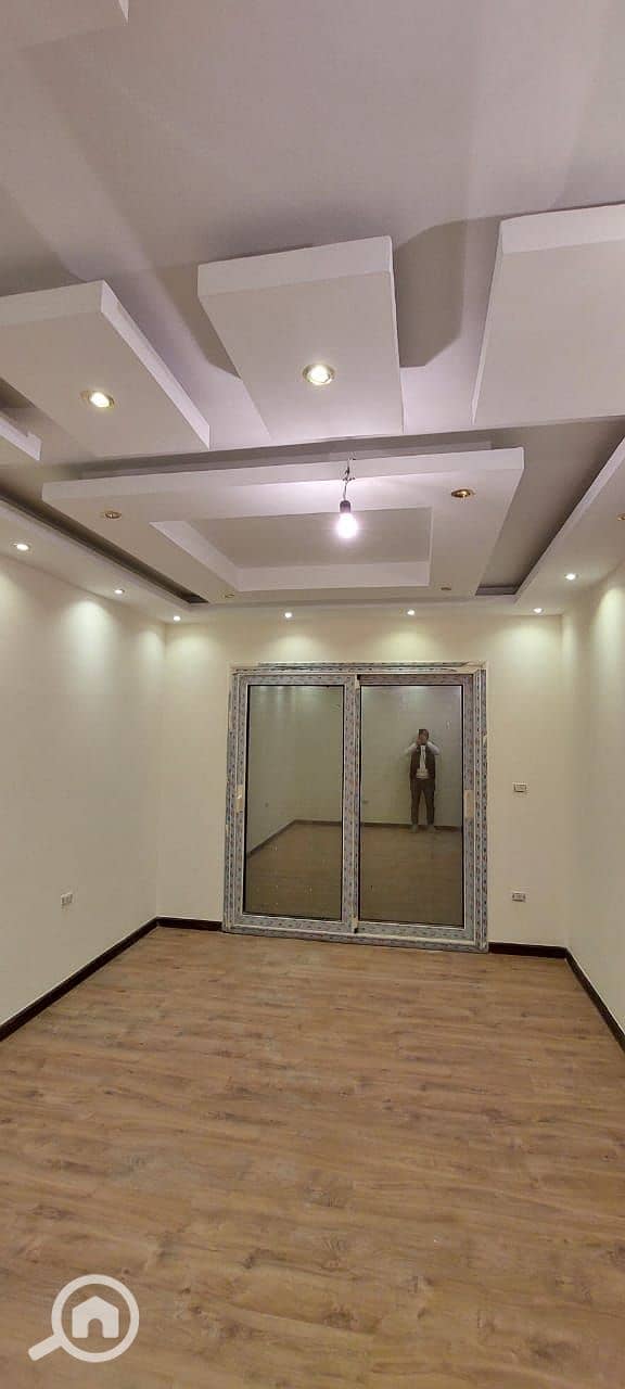 39 e37028cb-564a-44f9-9a6a-3e2c278f4e99. jpg