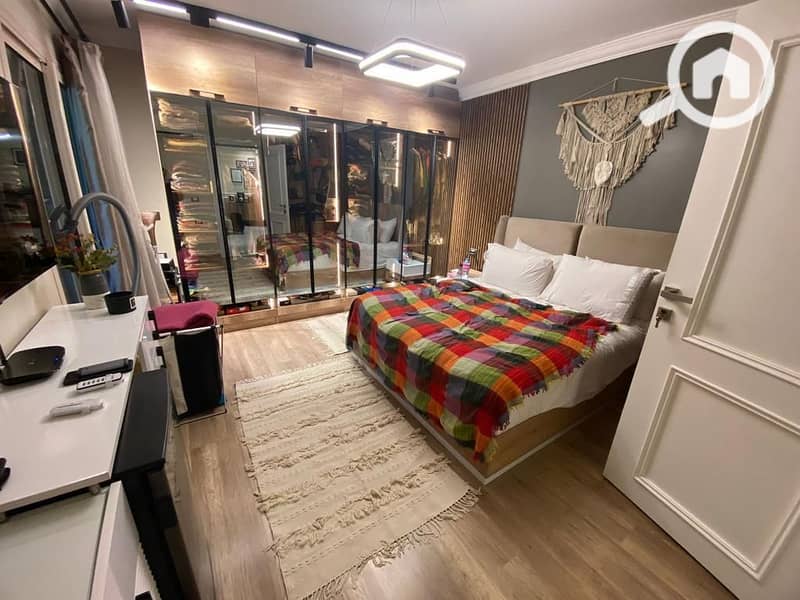 11 WhatsApp Image 2025-10-13 at 23.30. 47_3db290be. jpg