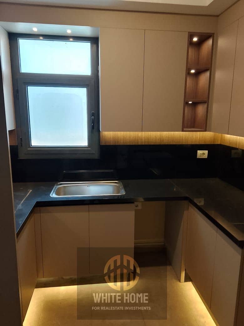 4 bdbf7c43-7f12-4441-9062-a30578832639. jpeg