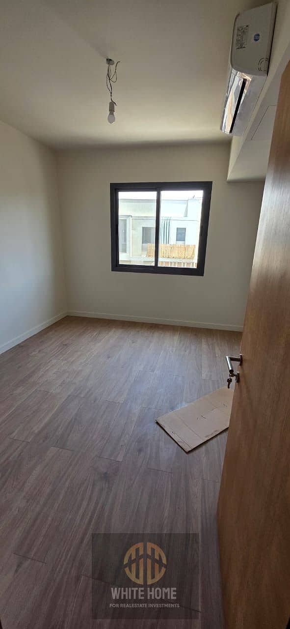 8 80b52aac-5949-4538-bd69-39ea4bd849b6. jpeg