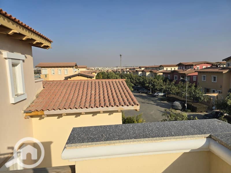 7 WhatsApp Image 2025-10-13 at 01.28. 15_93eedecb. jpg