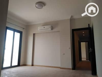 شقة 3 غرف نوم للايجار في الشيخ زايد، الجيزة - WhatsApp Image 2025-10-16 at 1.37. 16 PM (1). jpeg
