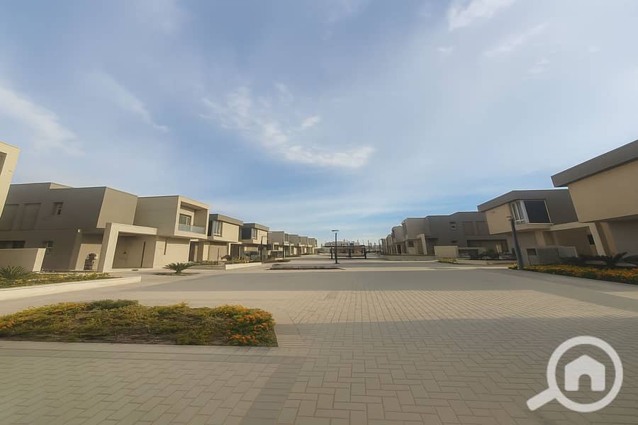 10 e1b549f7-85dd-4d7d-b1ff-6ccc6d103224. png