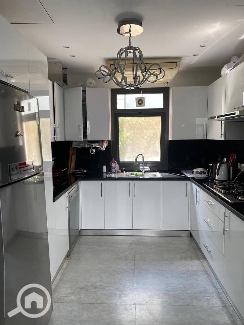 3 WhatsApp Image 2025-10-08 at 18.46. 09_083cc8cc. jpg