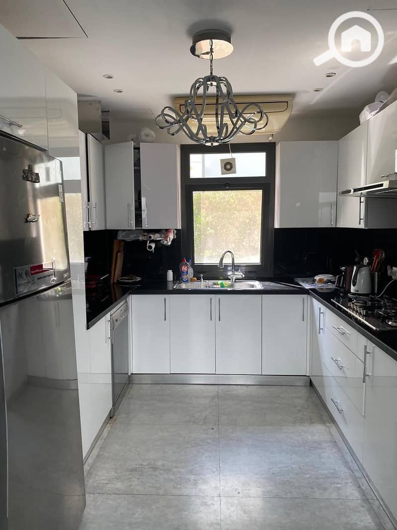 3 WhatsApp Image 2025-10-08 at 18.46. 09_083cc8cc. jpg