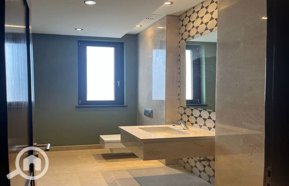 5 WhatsApp Image 2024-05-14 at 10.28. 00 AM_1400x900. jpg