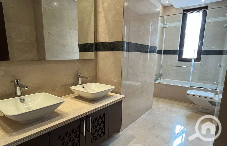 6 WhatsApp Image 2024-05-14 at 10.28. 05 AM_1400x900. jpg