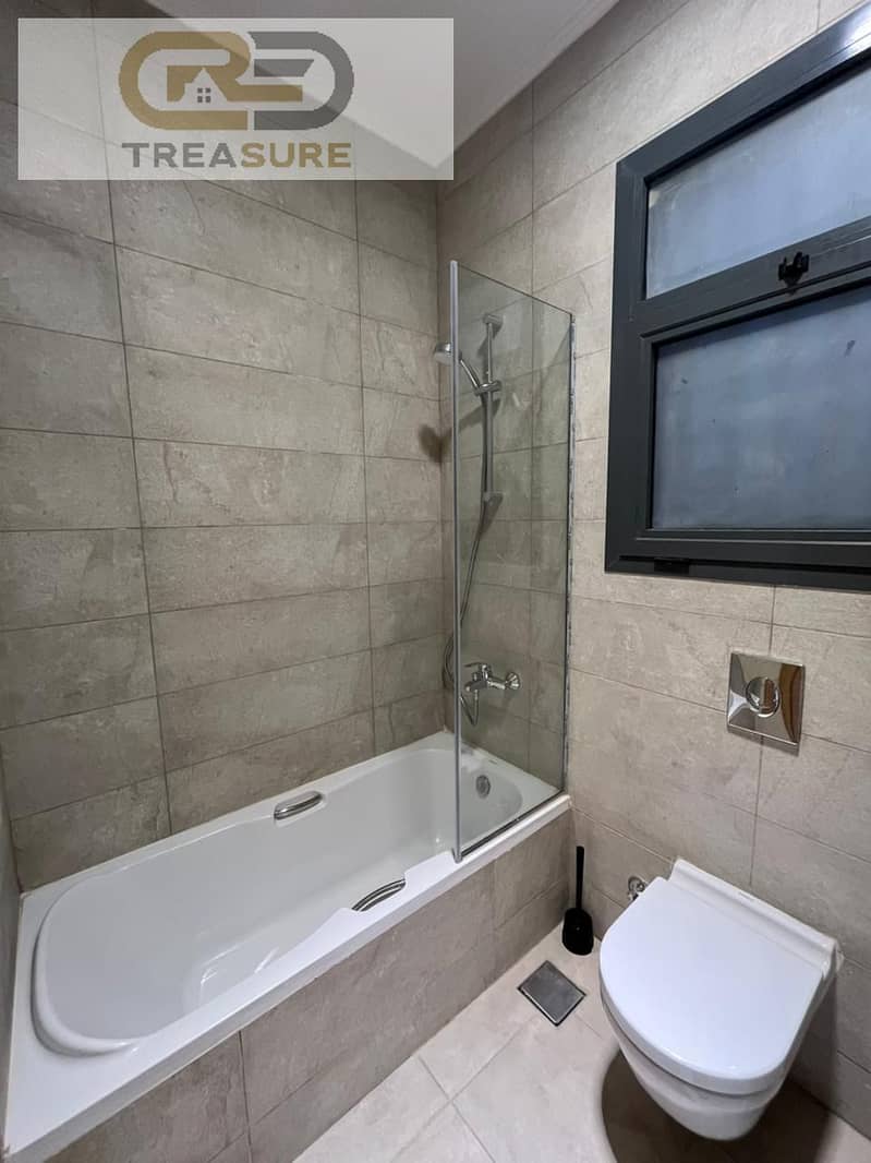 11 WhatsApp Image 2025-10-16 at 2.54. 39 PM (1). jpeg