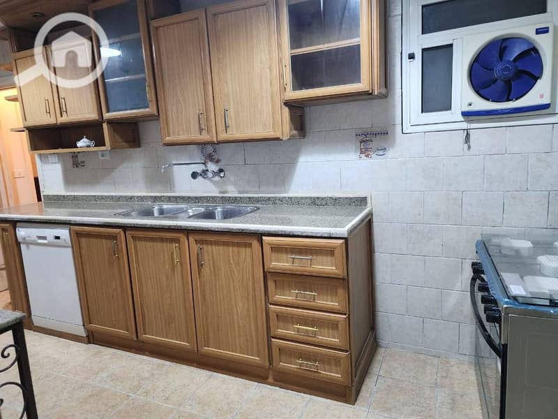 7 558887311_1544821960016502_1185916354377639949_n. jpg