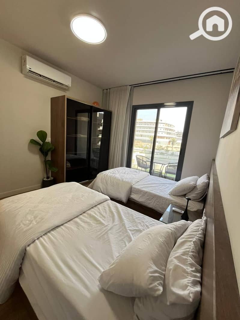 2 WhatsApp Image 2025-10-15 at 12.12. 42 PM (1). jpeg