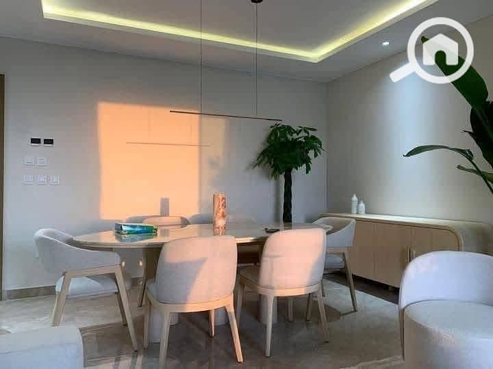 8 557701179_4256820974537143_9013930635549563036_n. jpg