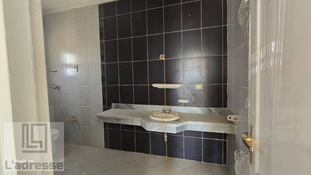 11 IMG-20251016-WA0042. jpg