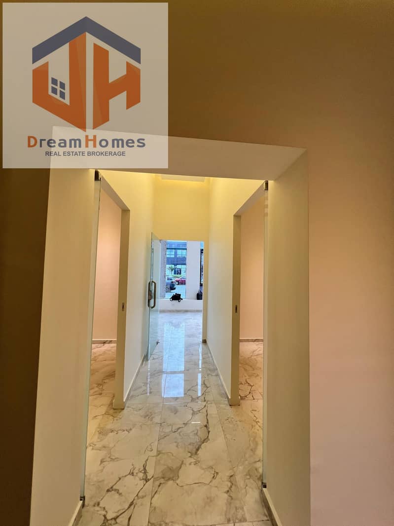 4 WhatsApp Image 2025-10-12 at 13.46. 56 (1). jpeg