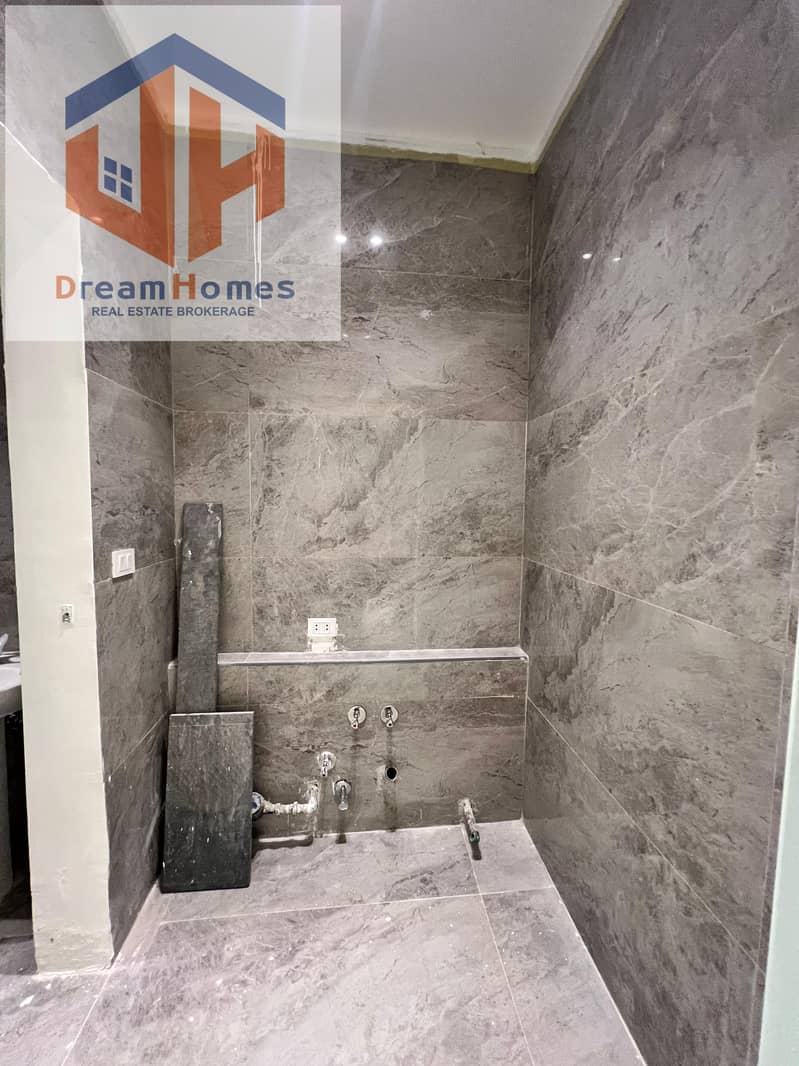 10 WhatsApp Image 2025-10-12 at 13.46. 58 (4). jpeg