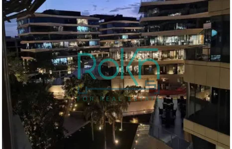 3 8062483-472eco. jpg