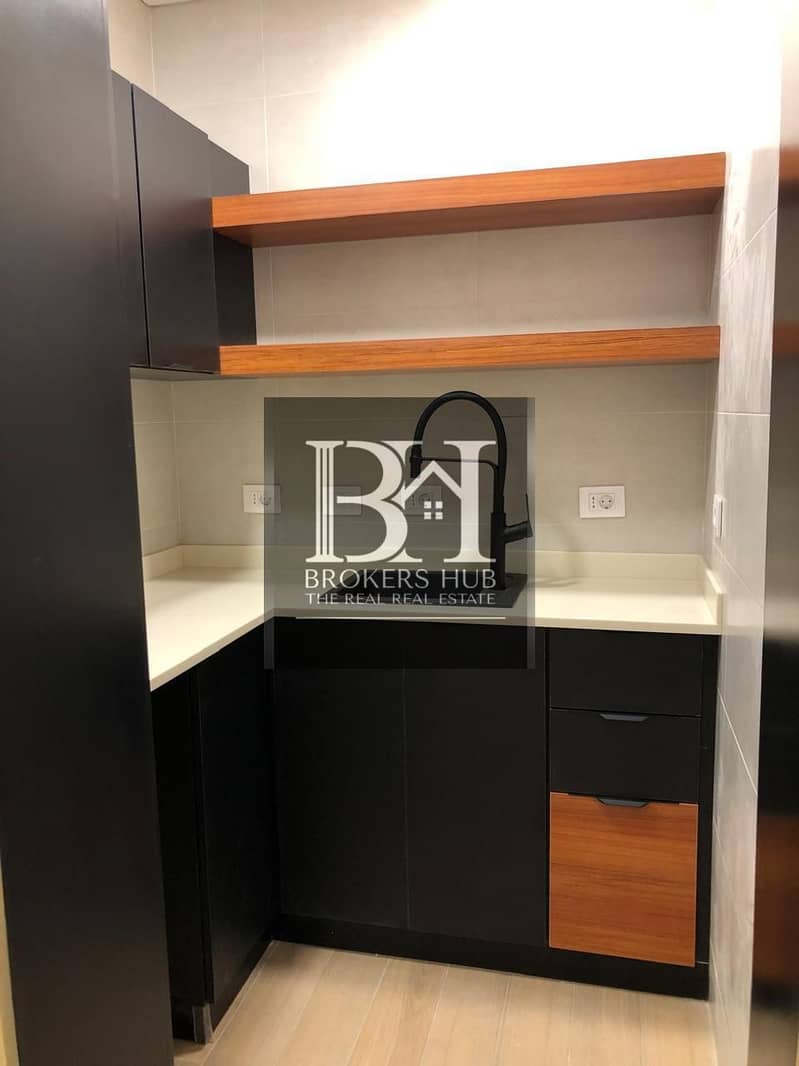 4 6086f450-6d99-4404-8d6a-89fbca29161f. jpeg