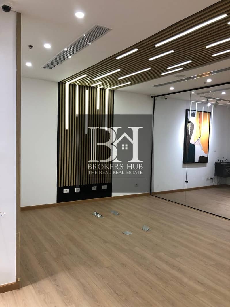 6 ef78d403-d6c4-401a-8003-22aac1364c99. jpeg