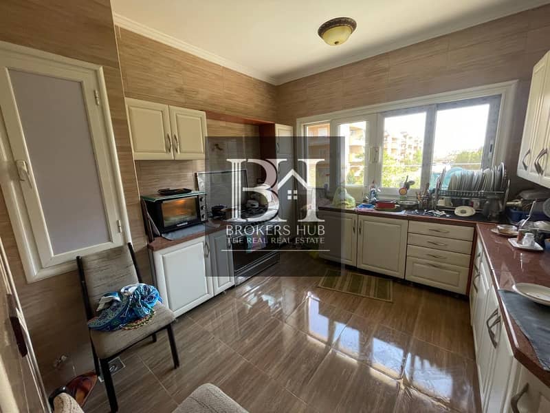 8 92d86b92-a53e-42d6-9598-f485a6e16415. jpeg