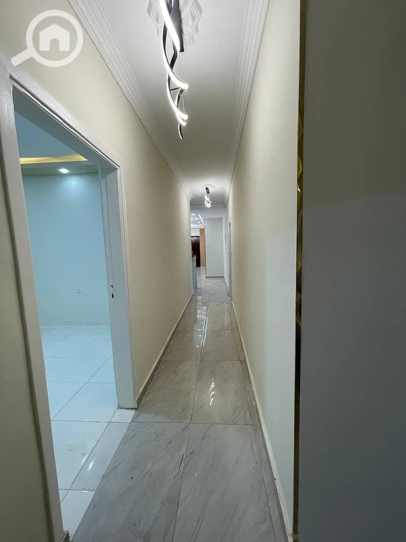 10 05589479-889d-41c1-ad26-31890b564343. jpeg