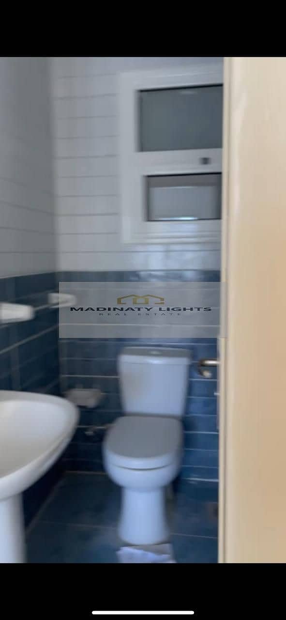 4 WhatsApp Image 2025-10. jpeg