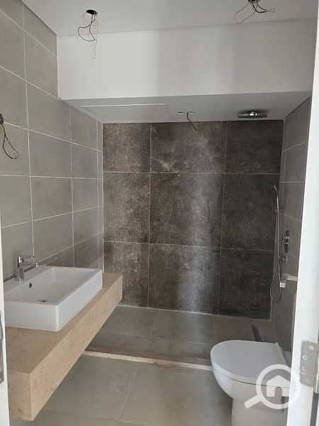 2 oHsi1MFV5vItEQUFXTbg8fB1cJ7TOe2Xdo7TCdus. jpeg