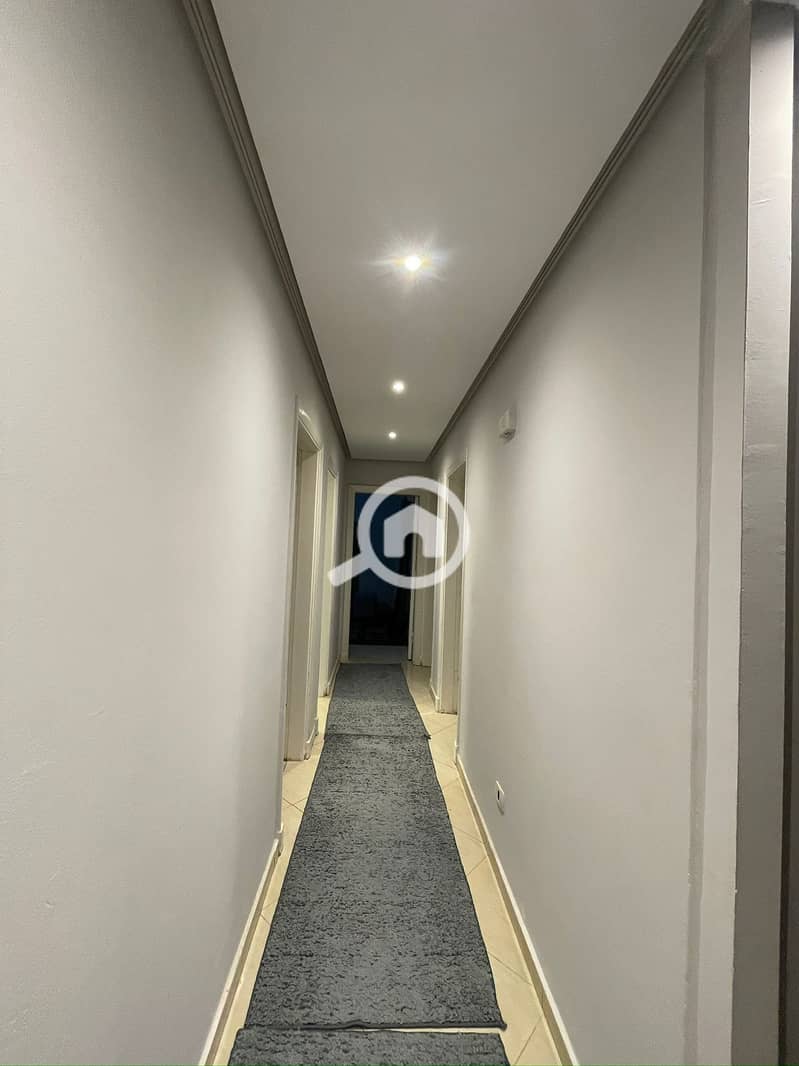 11 37555718-a020-4e21-a9bd-d5bcd2458fed. jpeg