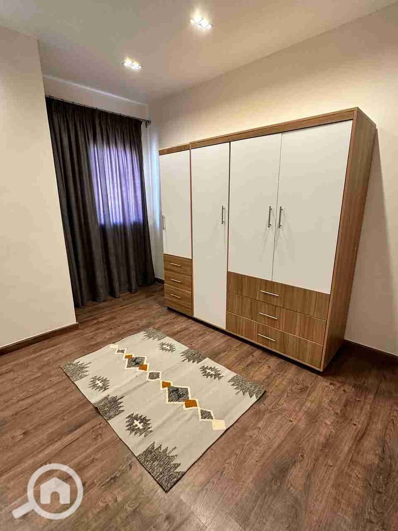 4 1000388736. jpg