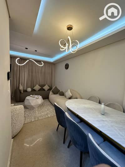 شقة 2 غرفة نوم للايجار في الشيخ زايد، الجيزة - ffe4fa01-2a34-466e-903c-7394329fa721. jpeg