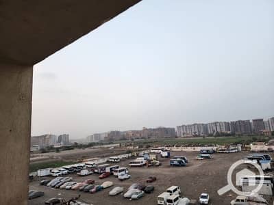 فلیٹ 2 غرفة نوم للبيع في شبرا الخيمة، القليوبية - شقه لقطه بموقع فريد وأخذه ٣ اتجاهات بفيو مفتوح
