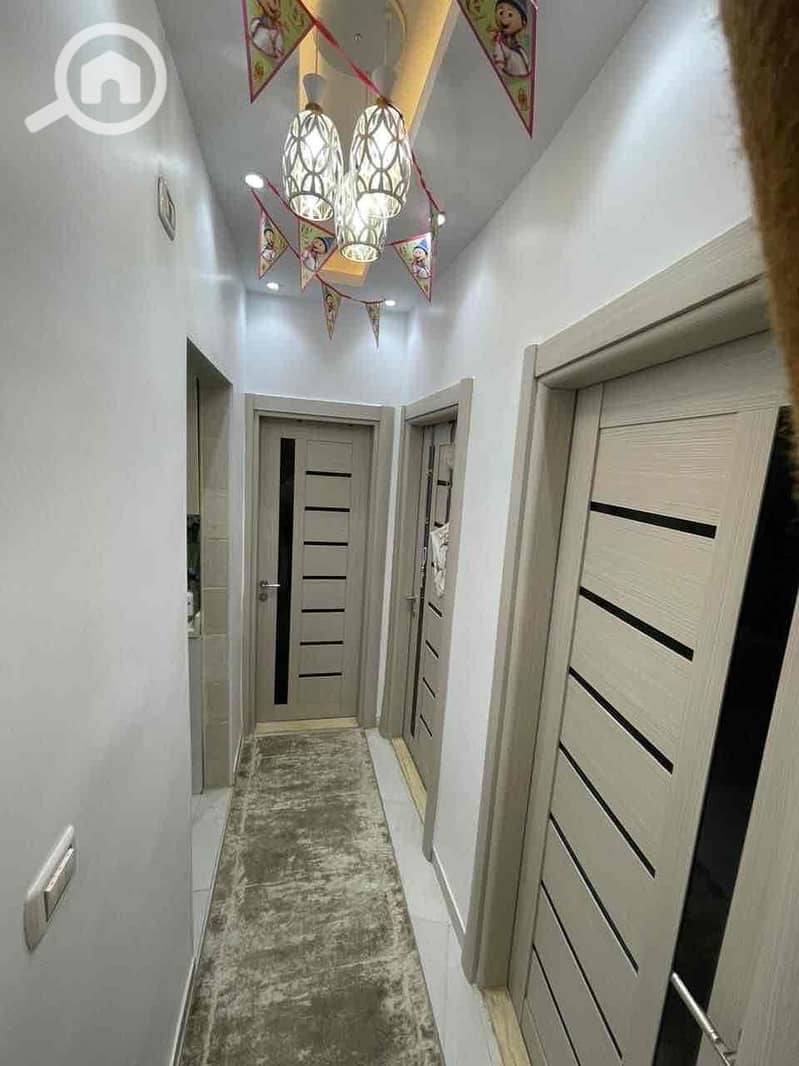 7 9de0d9c0-a8ae-4c3c-a8f7-0391f88a33b1. jpg