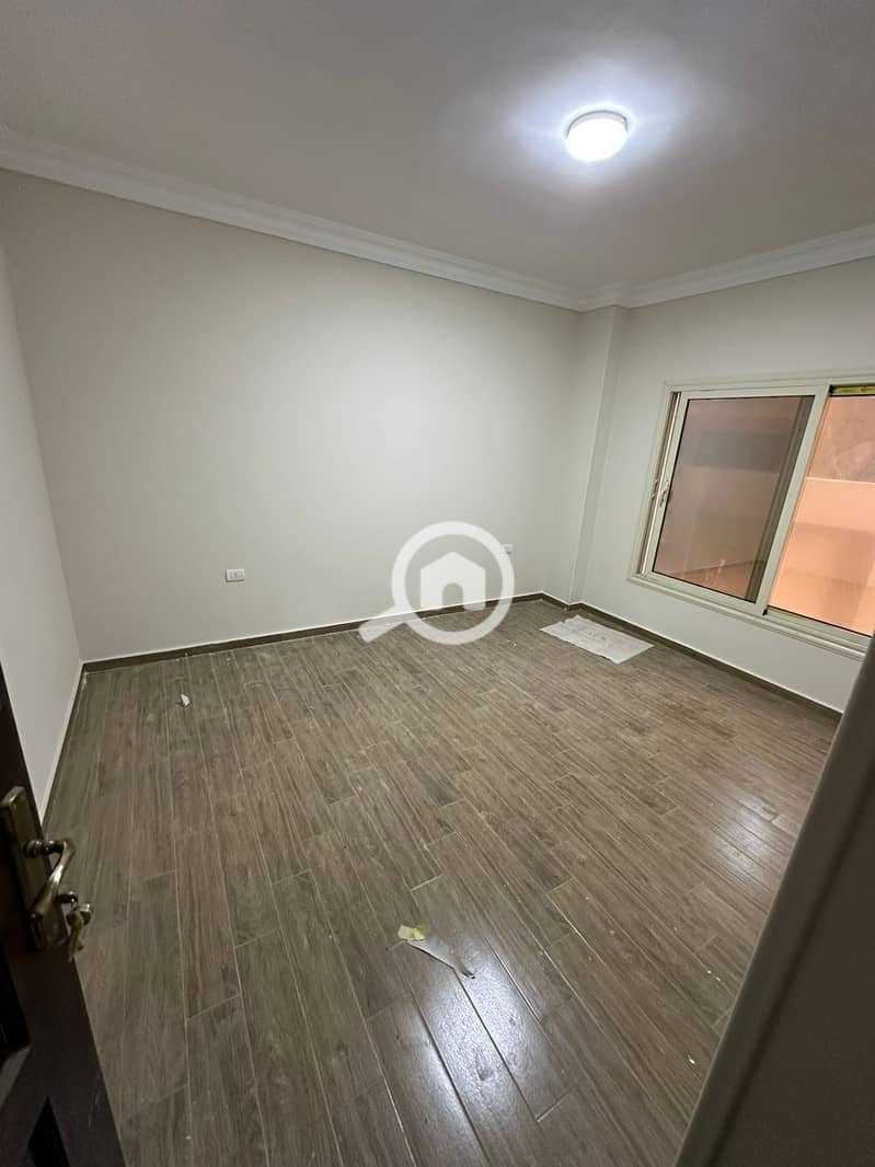 4 WhatsApp Image 2025-10-16 at 6.21. 44 PM (1). jpeg