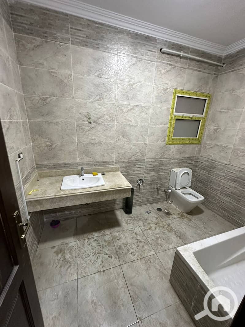 8 WhatsApp Image 2025-10-16 at 6.21. 43 PM. jpeg