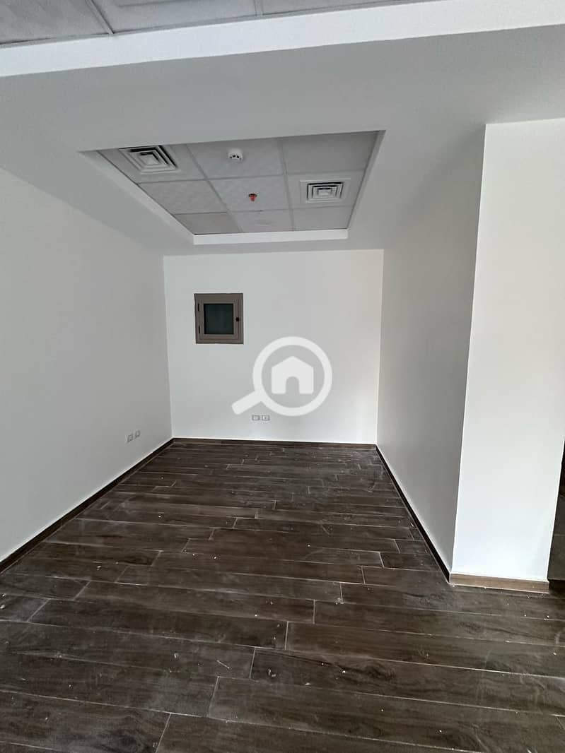 3 WhatsApp Image 2025-09-28 at 8.31. 13 AM. jpeg