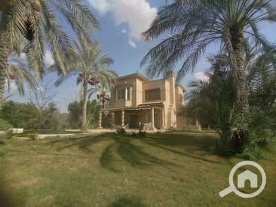 4 Bedroom Villa for Sale in Sheikh Zayed, Giza - فيلا للبيع داخل كومباوند في سفنكس على طريق الصحراوي